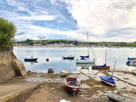Holiday cottages in Appledore